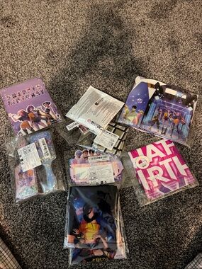 K-Pop Birthday Party favors/decs
banners balloons brush party boxes glasses